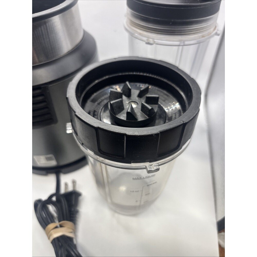 Ninja Nutri Blender Pro Auto IQ 1000 Watts BN400 & 2 Cups - Picture 12 of 16